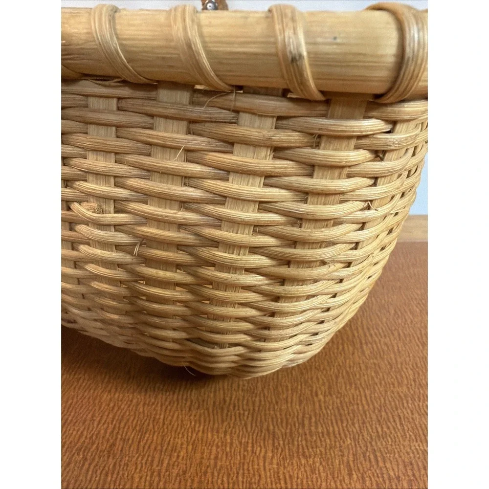 Vtg Light Toned Woven Gathering Basket Swing Wooden Handle Metal Rivets 11x8x6